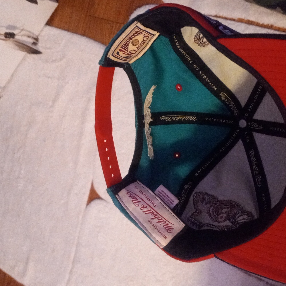 Hat - Picture 3 of 4